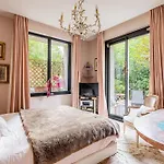 Amazing Apartment In The 16Th